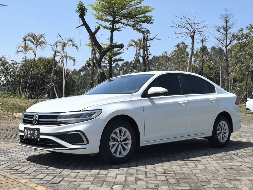 Volkswagen Bora Bora 2023 200TSI DSG Free Travel Edition 2024 — photo 1, buy with delivery to Moscow