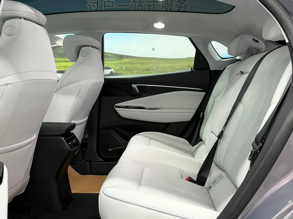Buick E4 Premium Edition 2026 — миниатюра 4