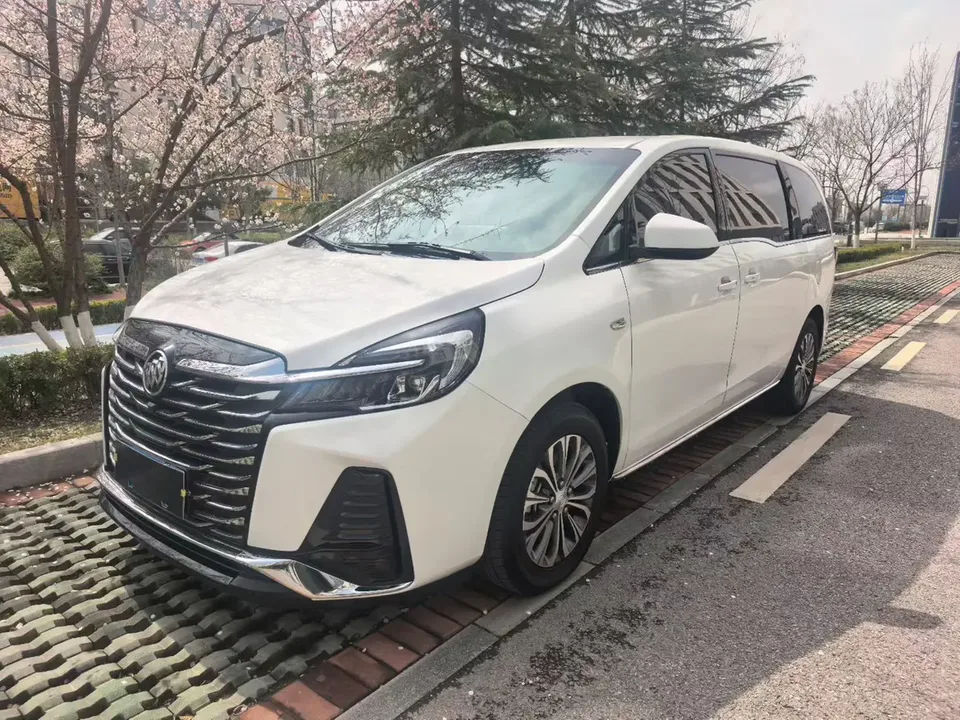Buick GL8 2023