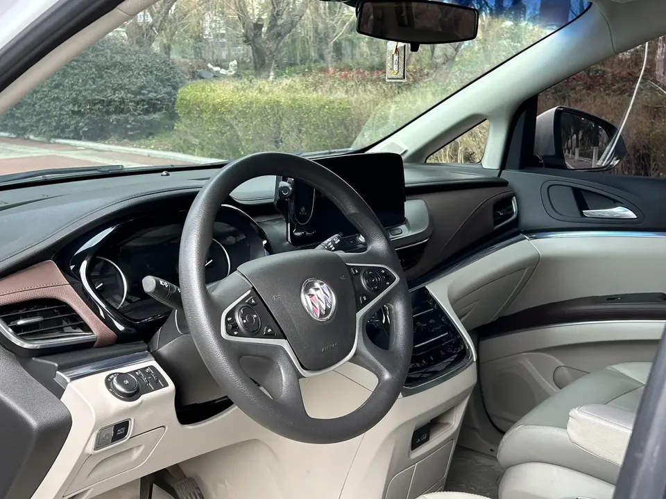 Buick GL8 facelift land business class 2.0T smart model 2024 — миниатюра 4
