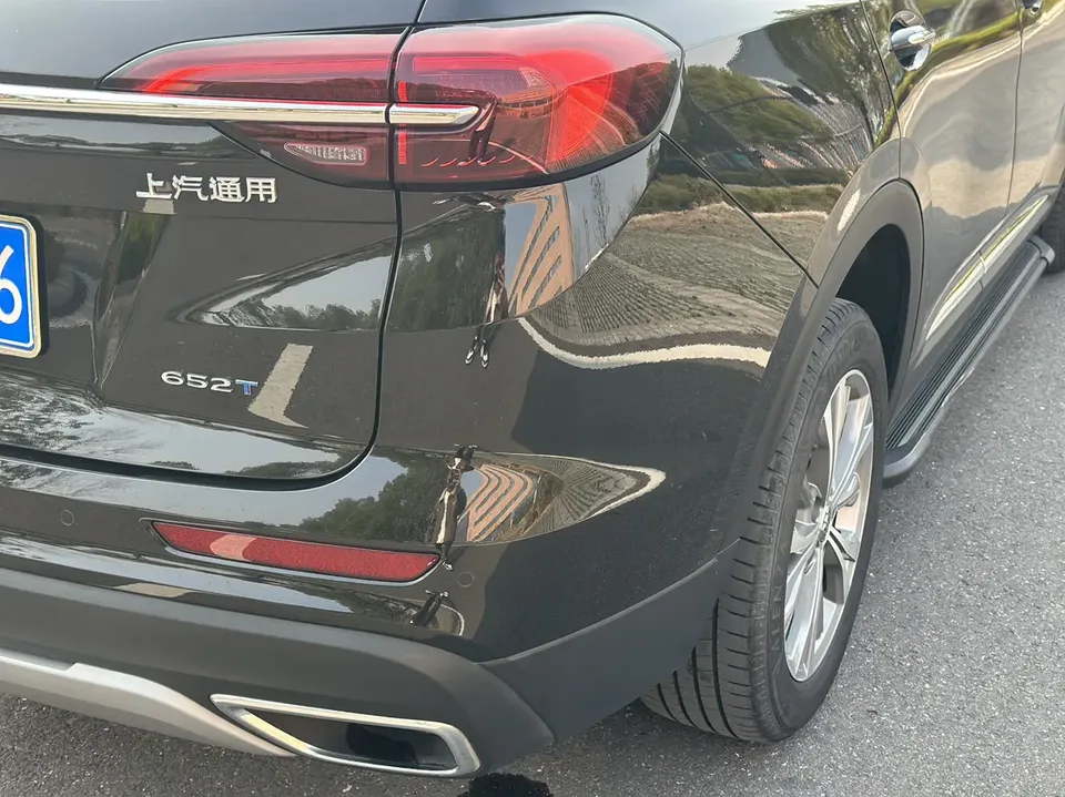 Buick Envision Envision Envision Plus 652T Five-seat Luxury Model 2022 — миниатюра 3