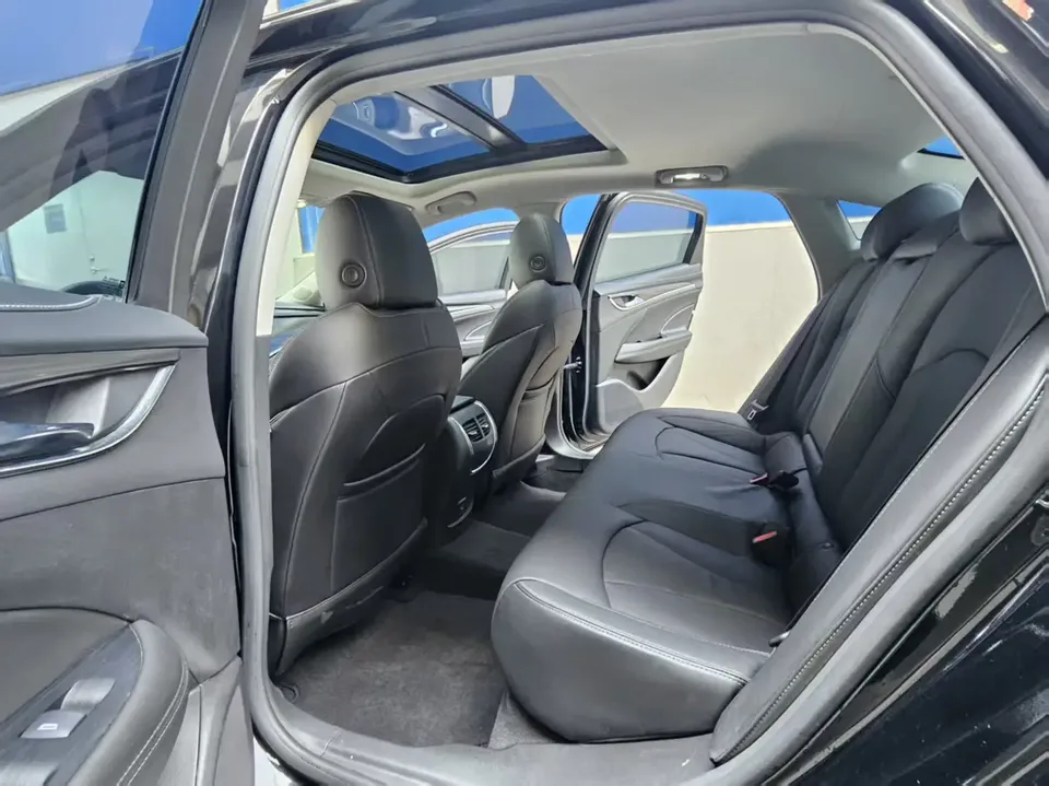 Buick LaCrosse LaCrosse 2021 552T Luxury 2022 — миниатюра 5