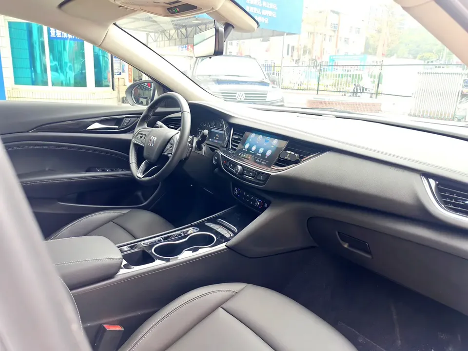 Buick Majesty Regal 2024 25T Super Edition 2024 — миниатюра 4
