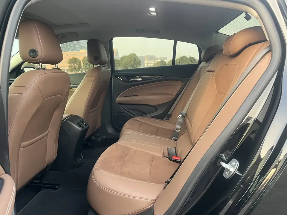 Buick Majesty Majesty 2023 Regal 2023 552T Smart Edition 2023 — thumbnail 3