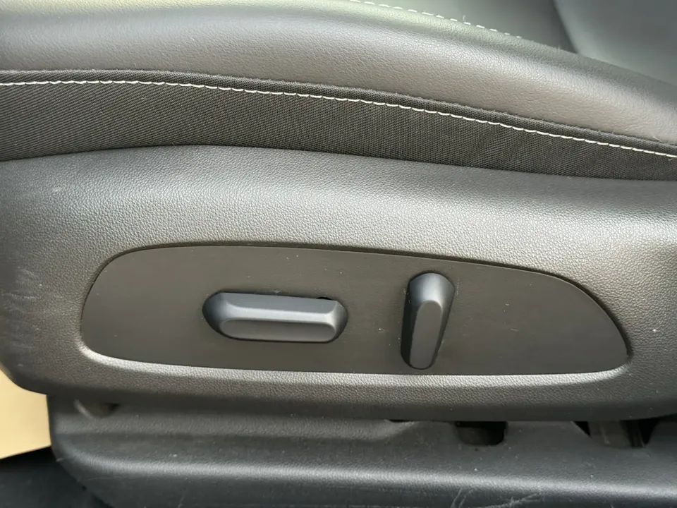 Buick Majesty Regal 2024 25T Super Edition 2024 — миниатюра 5
