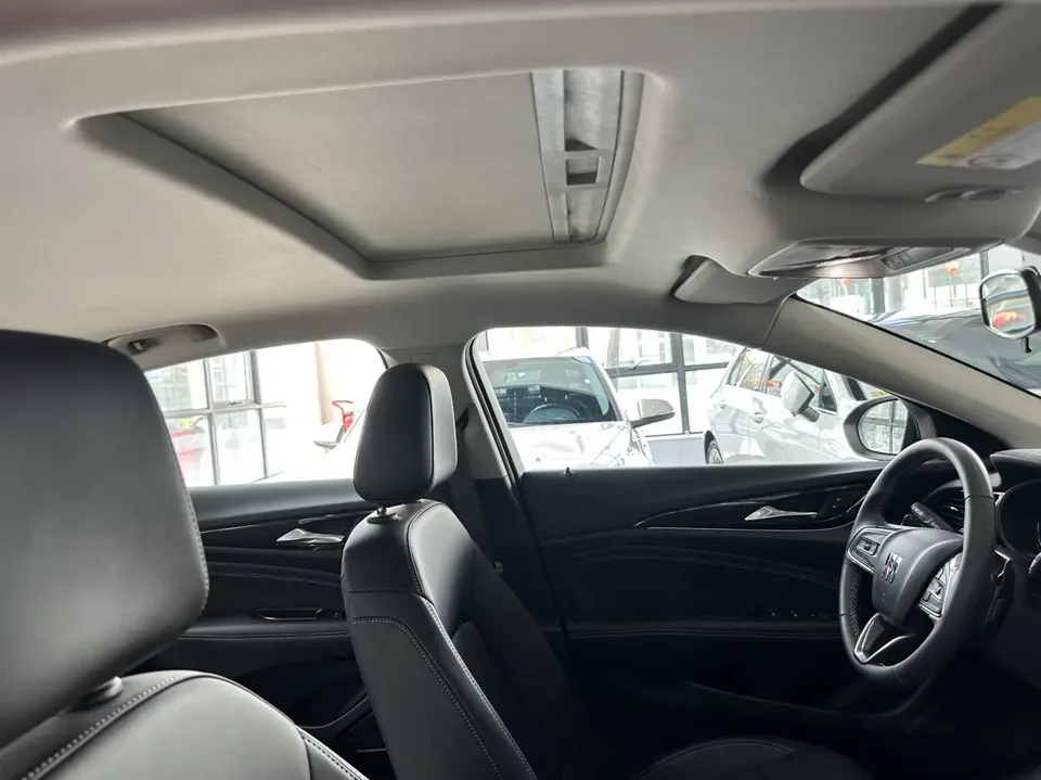 Buick Majesty Regal 2024 facelift 25T Super Edition 2025 — миниатюра 4