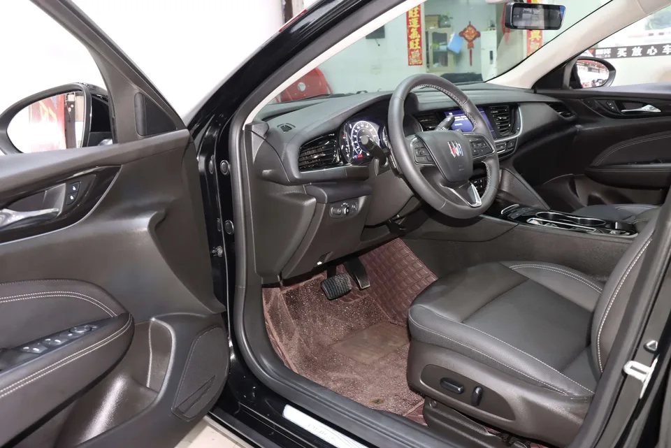 Buick Majesty Regal 2024 facelift 28T Enjoyment Edition 2025 — миниатюра 5