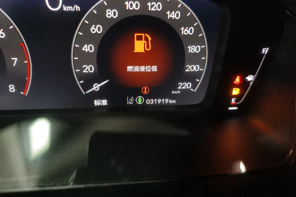 Honda Breeze Haoying 2023 240TURBO CVT 2WD Luxury Edition 2023 — миниатюра 4