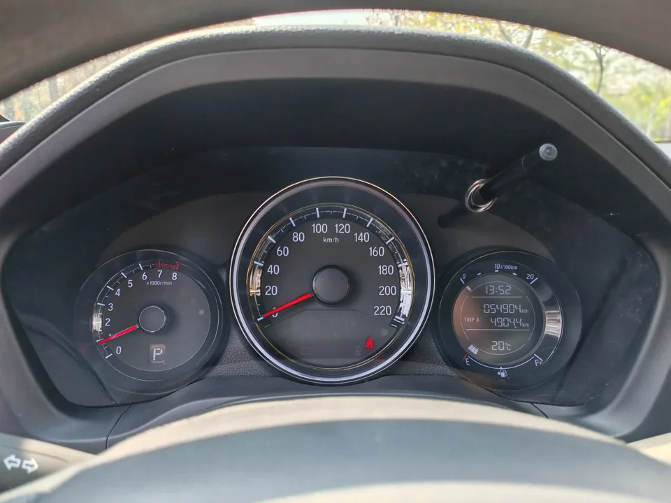 Honda WR-V HondaXR-V 2022 1.5L CVT Obsidian Edition 2022 — thumbnail 4