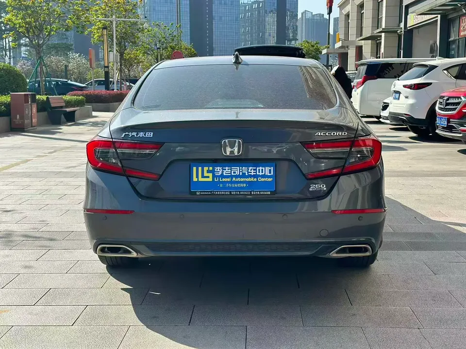Honda Accord Accord 2022 260TURBO Deluxe Edition 2022 — миниатюра 4