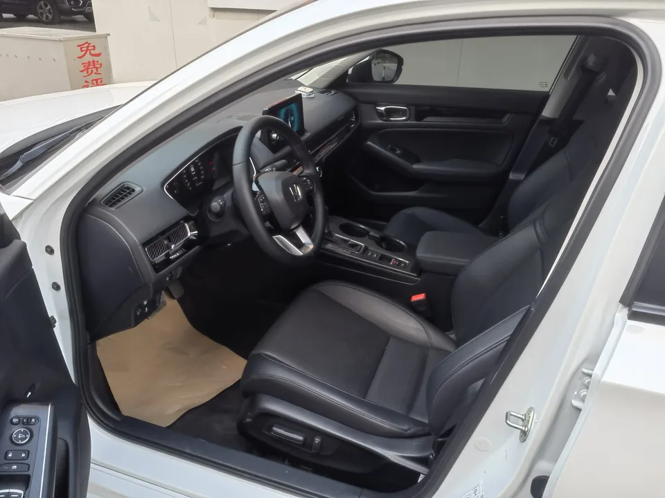 Honda Integra 240TURBO CVT Deluxe Edition 2023 — миниатюра 4
