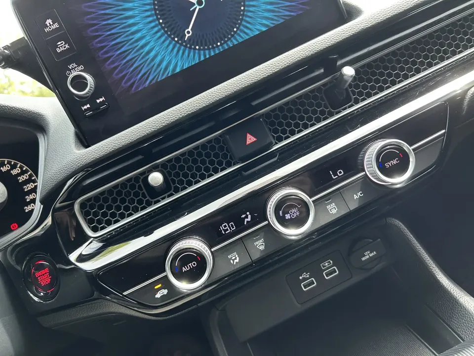 Honda Integra 240TURBO Exclusive MT Edition 2025 — миниатюра 5