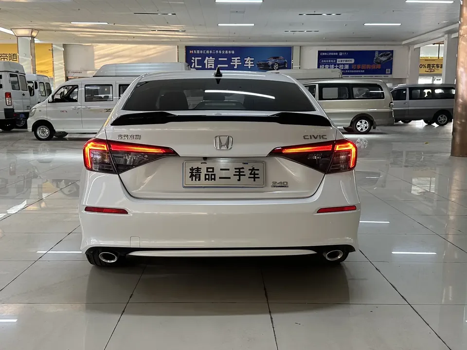 Honda CIVIC 2022 Civic 240TURBO CVT Ignition Edition 2022 — миниатюра 2
