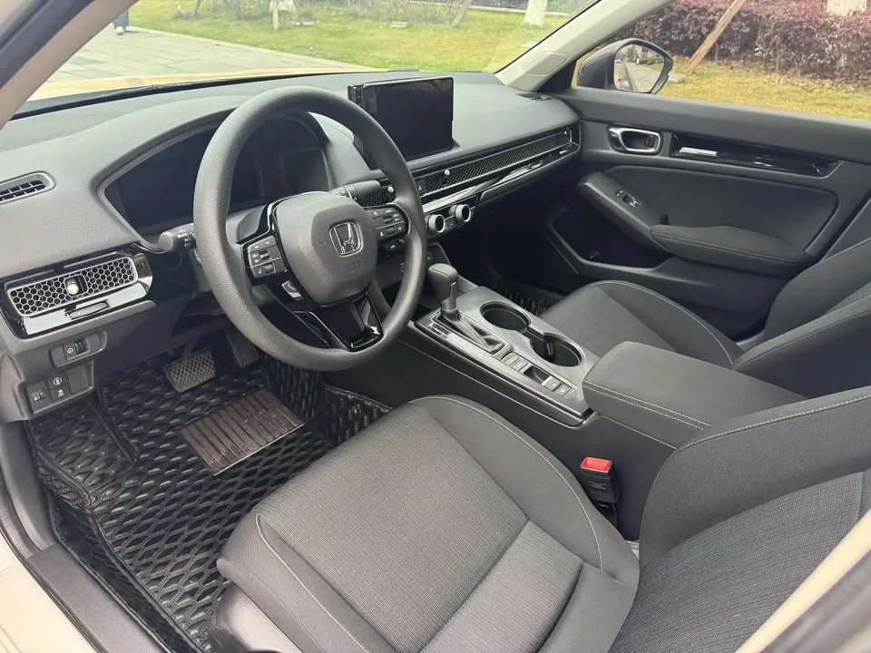 Honda CIVIC 2022 Civic 240TURBO CVT Dynamic Edition 2023 — миниатюра 2