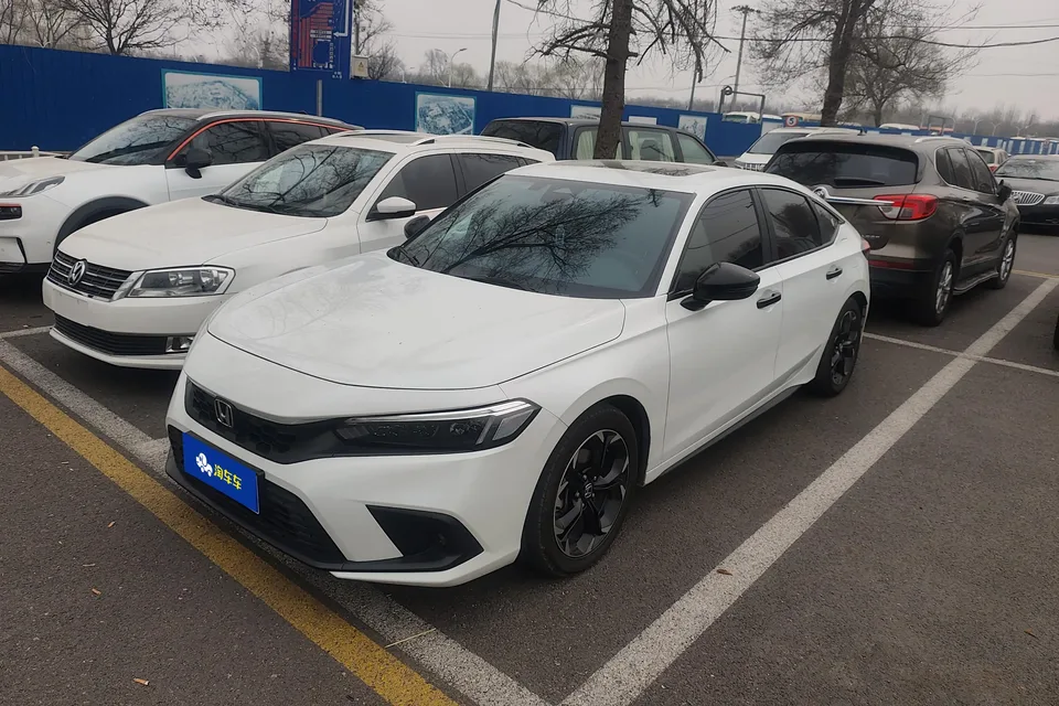 Honda CIVIC 2024