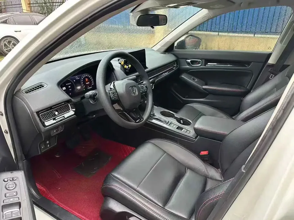 Honda CIVIC 2022 Civic 240TURBO CVT Dynamic Edition 2022 — миниатюра 2