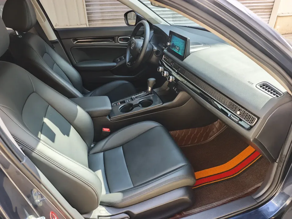 Honda CIVIC Civic 240TURBO CVT Dynamic C-position Customer Special Edition 2023 — миниатюра 5