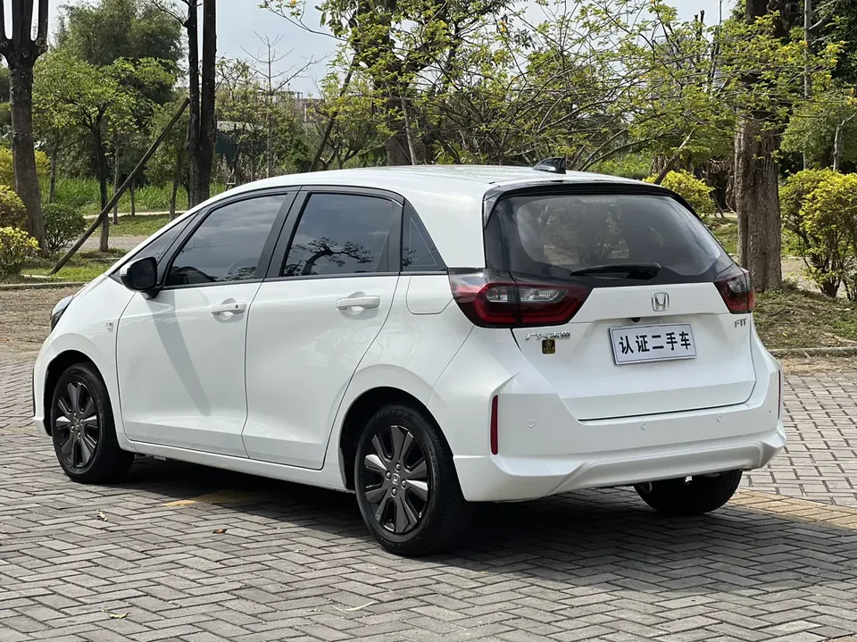 Honda FIT Fit 2022 1.5L CVT Trendy Sunroof Edition 2023 — thumbnail 2