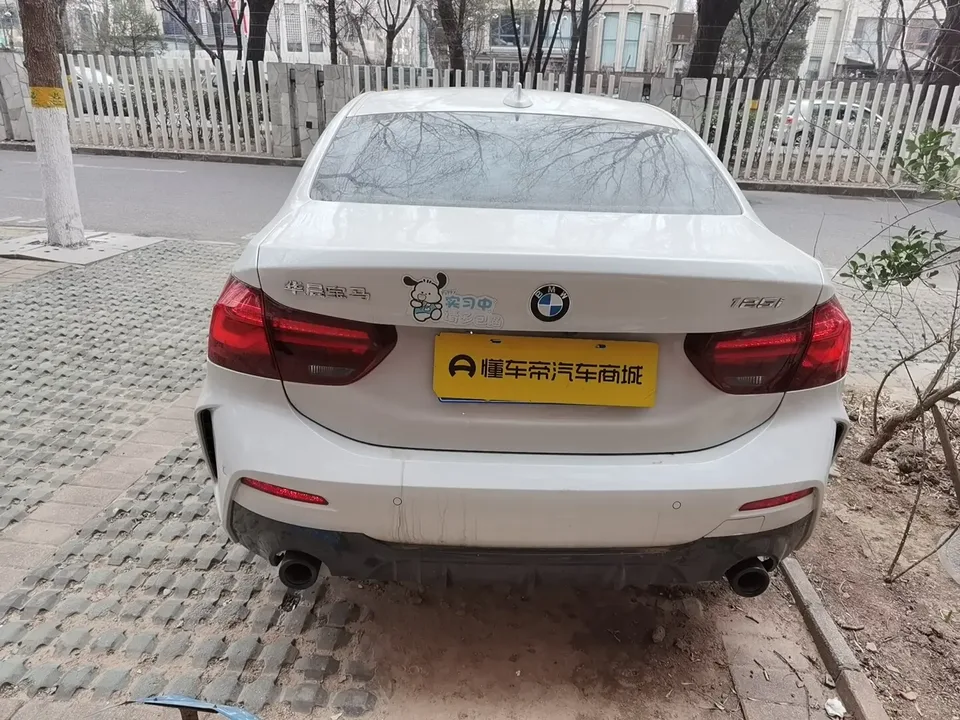 BMW 1 Series BMW 1 Series 2023 125i M Sport Night Edition 2023 — миниатюра 2