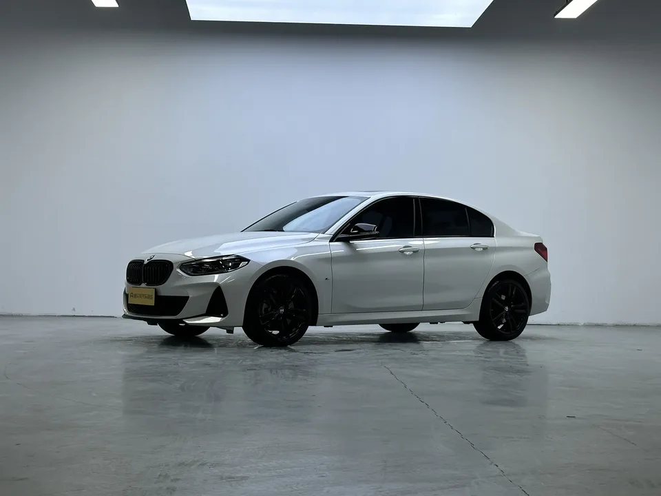BMW 1 Series 2023