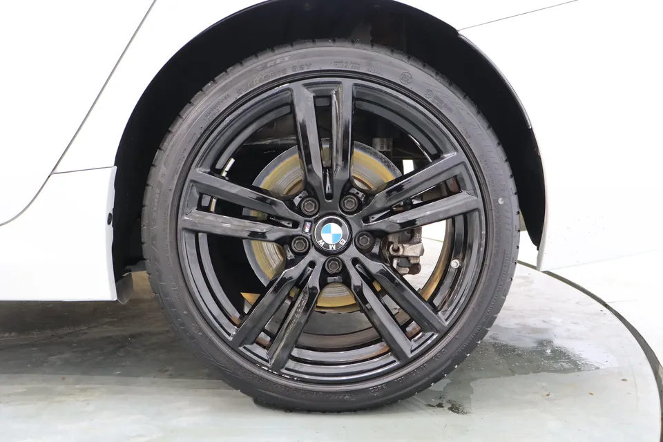 BMW 1 Series facelift 125i M Sport Night Edition 2023 — миниатюра 3