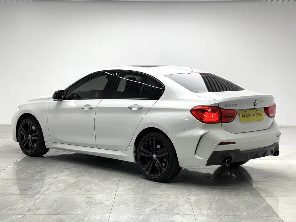 BMW 1 Series facelift 125i M Sport Night Edition 2022 — миниатюра 2