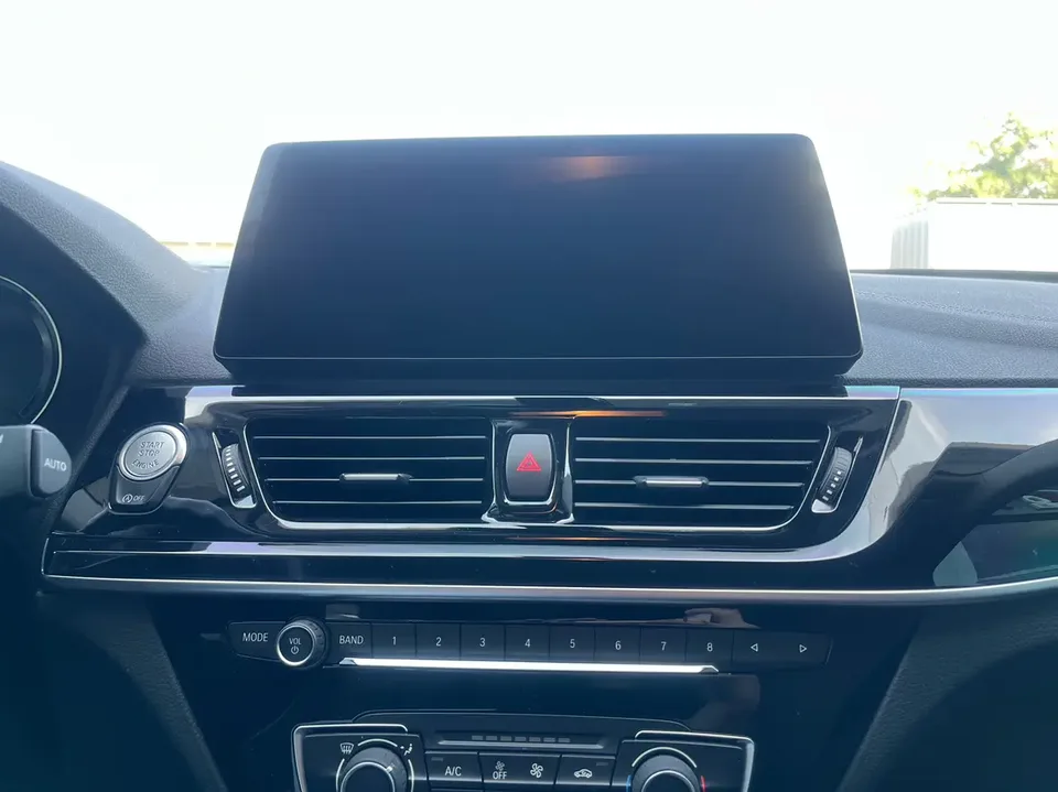 BMW 1 Series facelift 120i M Sport Night Edition 2022 — миниатюра 3