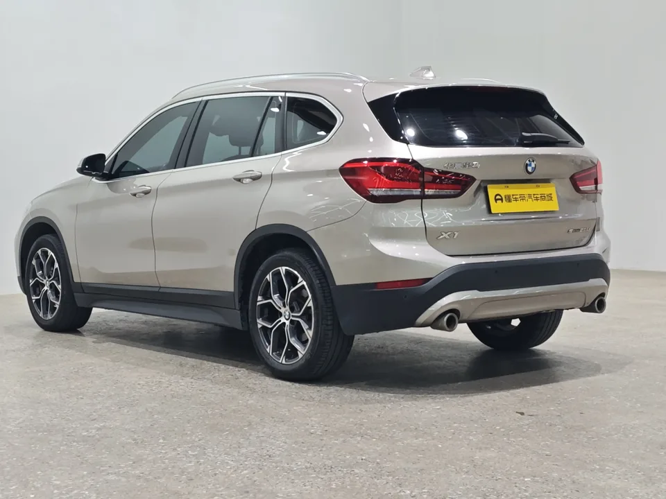 BMW X1 facelift sDrive25Li Leading Edition 2022 — миниатюра 2