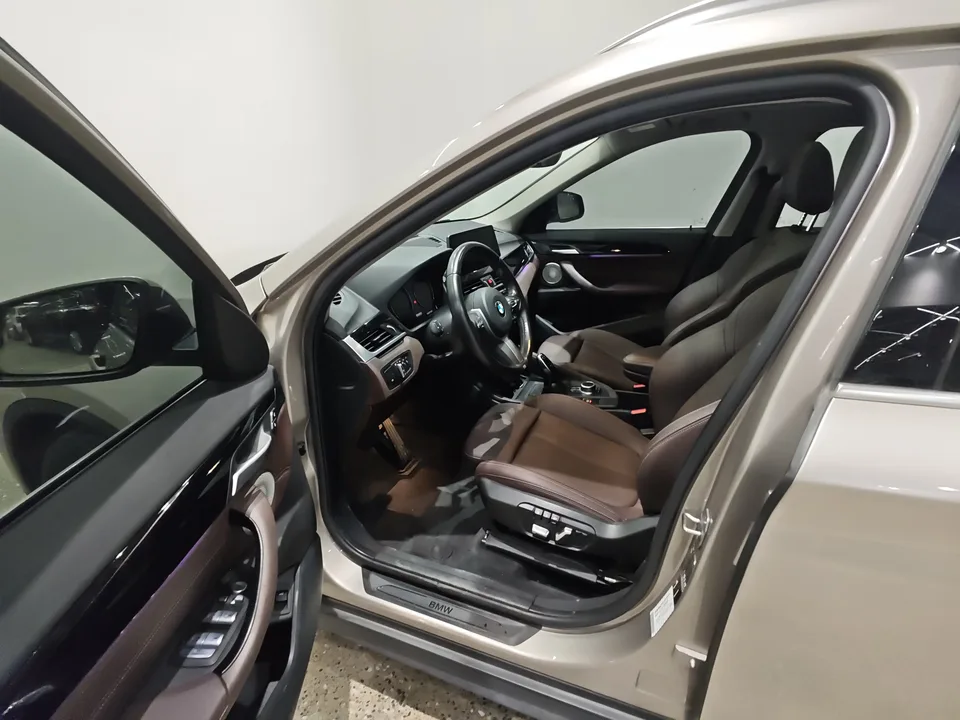 BMW X1 facelift sDrive25Li Leading Edition 2022 — миниатюра 5