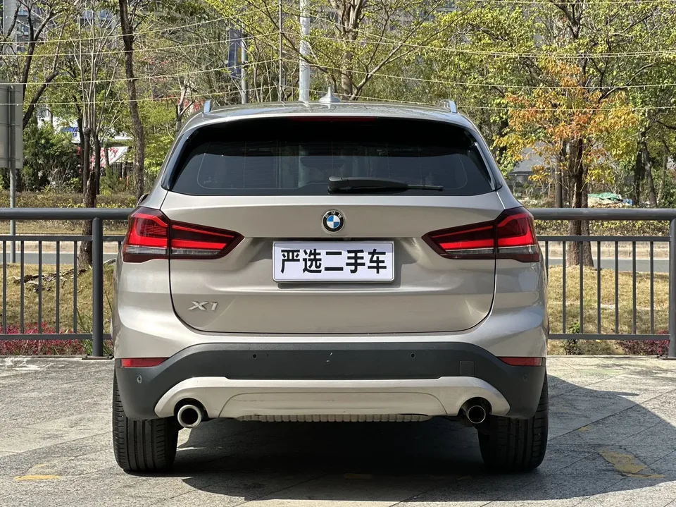 BMW X1 BMW X1 2022 sDrive20Li Fashion Edition 2022 — миниатюра 5