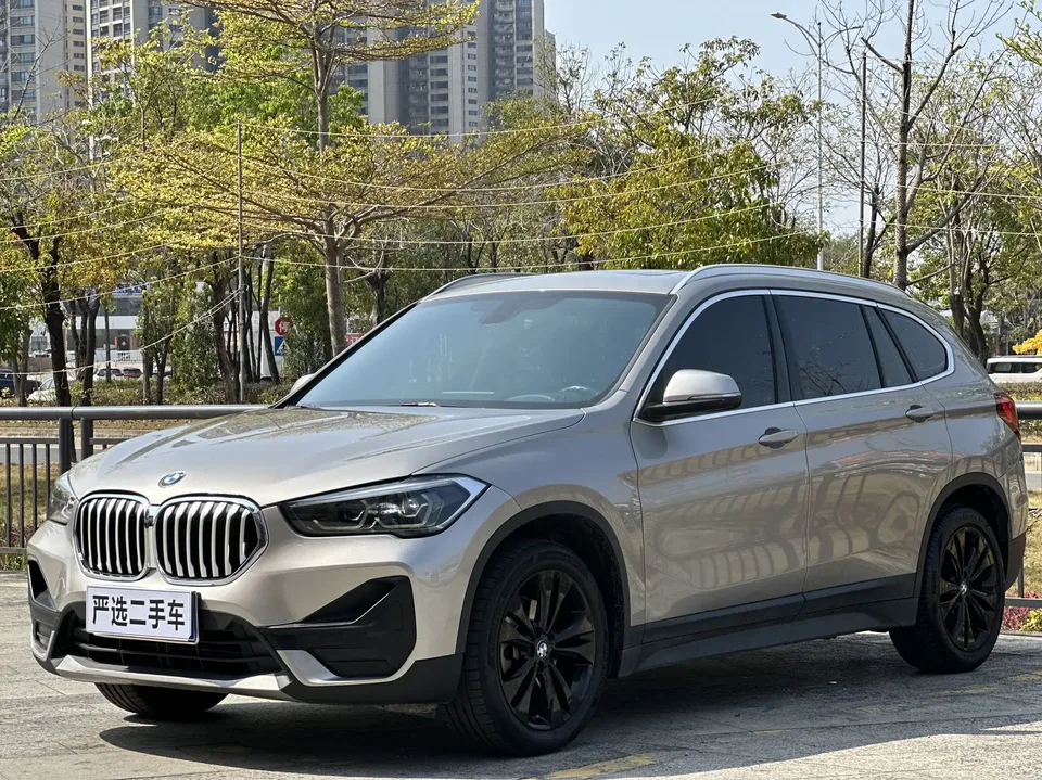 BMW X1 BMW X1 2022 sDrive20Li Fashion Edition 2022 — фото 1, купить с доставкой в Москву