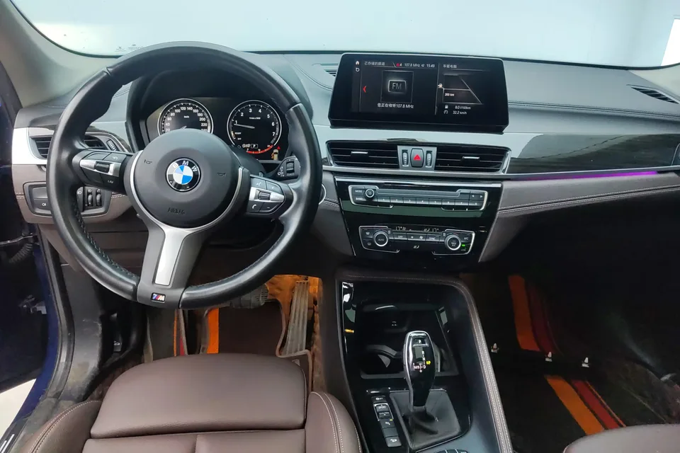BMW X1 X1 2021 facelift xDrive25Li exclusive model 2022 — thumbnail 4