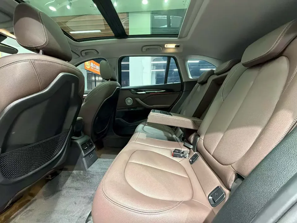 BMW X1 BMW X1 2022 sDrive25Li Leading Edition 2023 — миниатюра 3