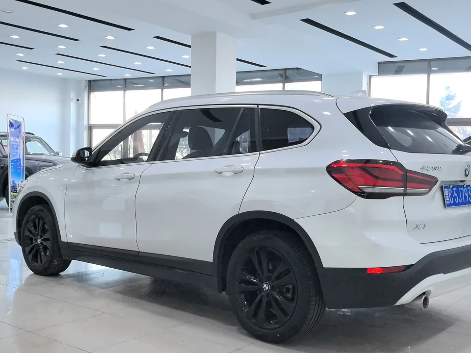 BMW X1 X1 2021 BMW X1 2021 sDrive20Li Fashion Edition 2022 — thumbnail 2