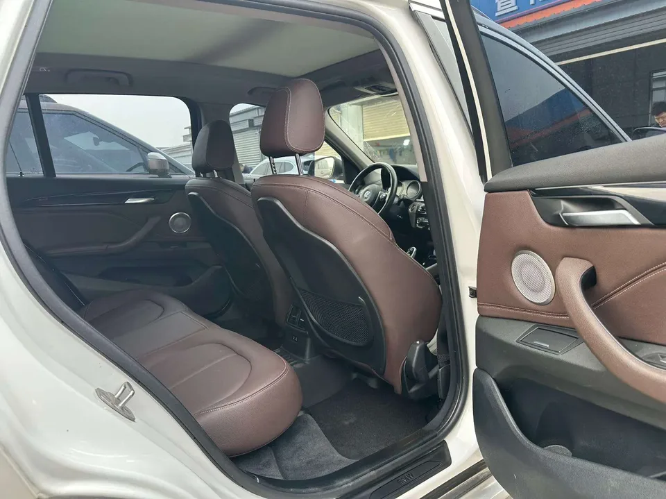 BMW X1 BMW X1 2022 sDrive20Li Exclusive Model 2022 — миниатюра 4