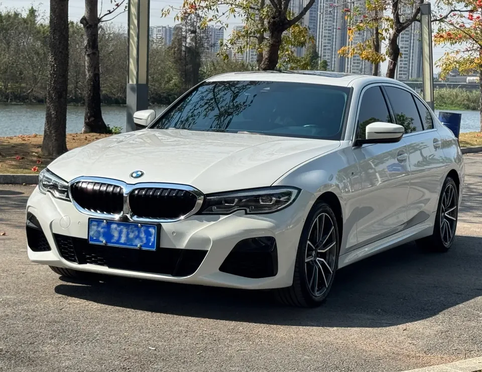 BMW 3 Series 2022