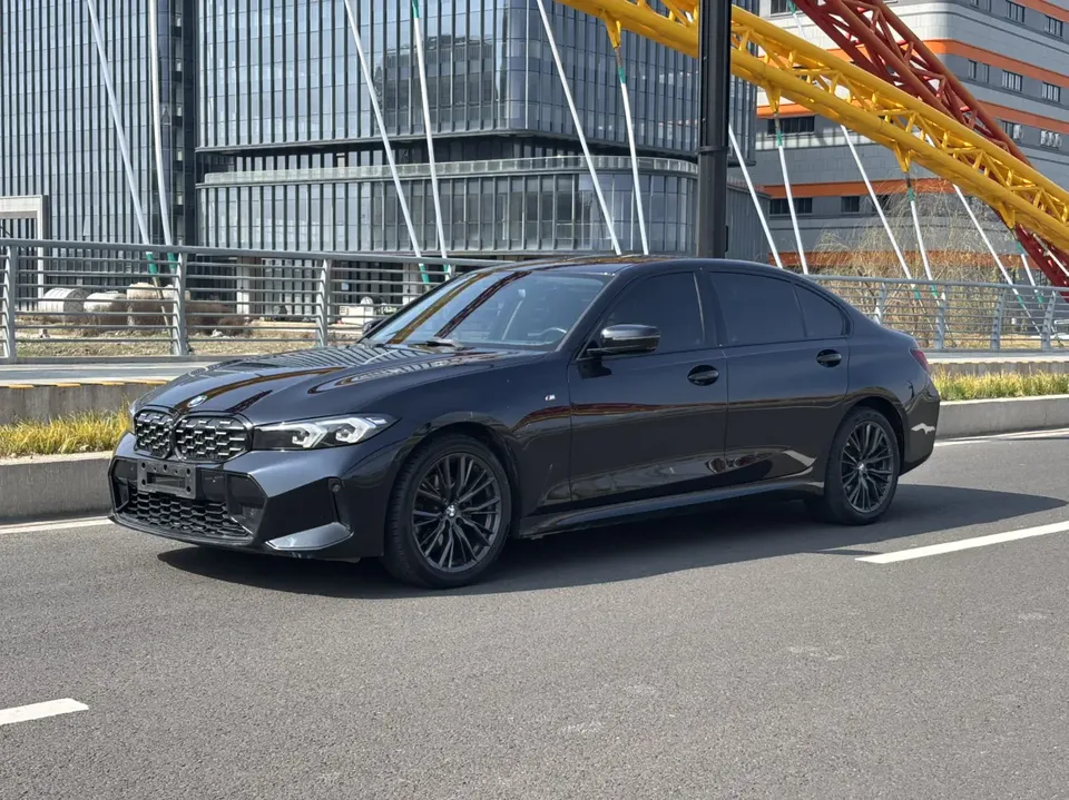 BMW 3 Series 2023