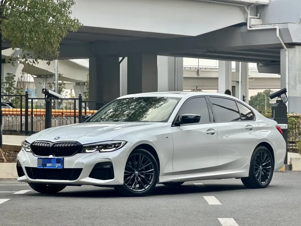 BMW 3 Series 2022