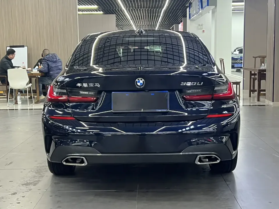 BMW 3 Series facelift 320Li M Sport package 2022 — миниатюра 2