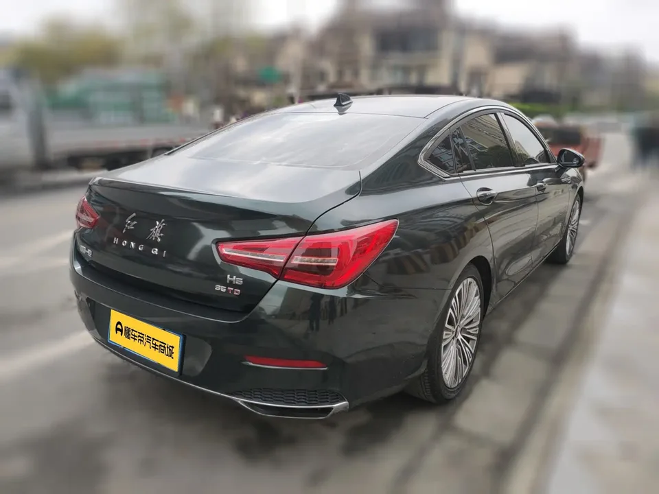 Hongqi H5 classic Hongqi H5 Classic 2022 Classic 1.8T Automatic Intelligent Connected Flag Rhyme Edition 2022 — миниатюра 4