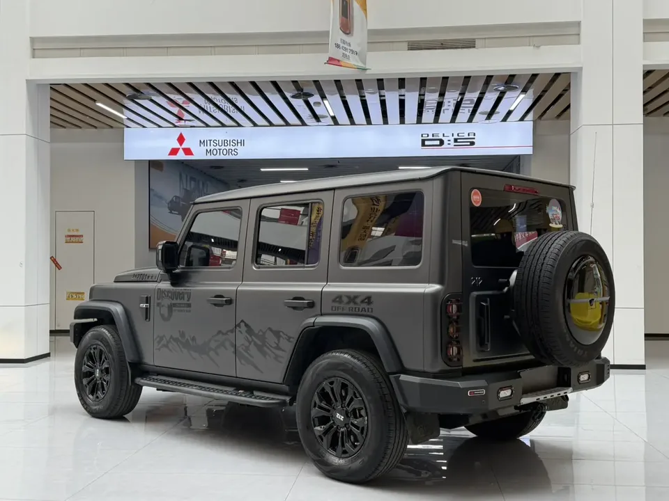212 T01 2.0T Explorer 2025 — миниатюра 2