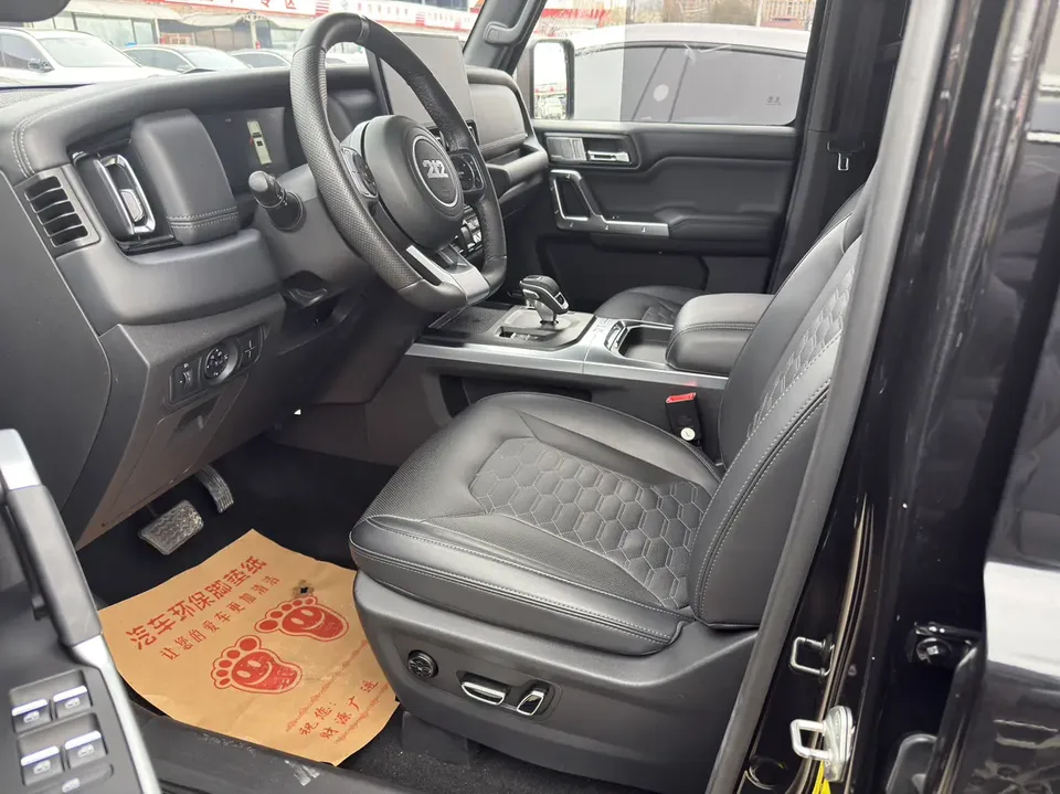 212 T01 2.0T Explorer 2025 — миниатюра 4