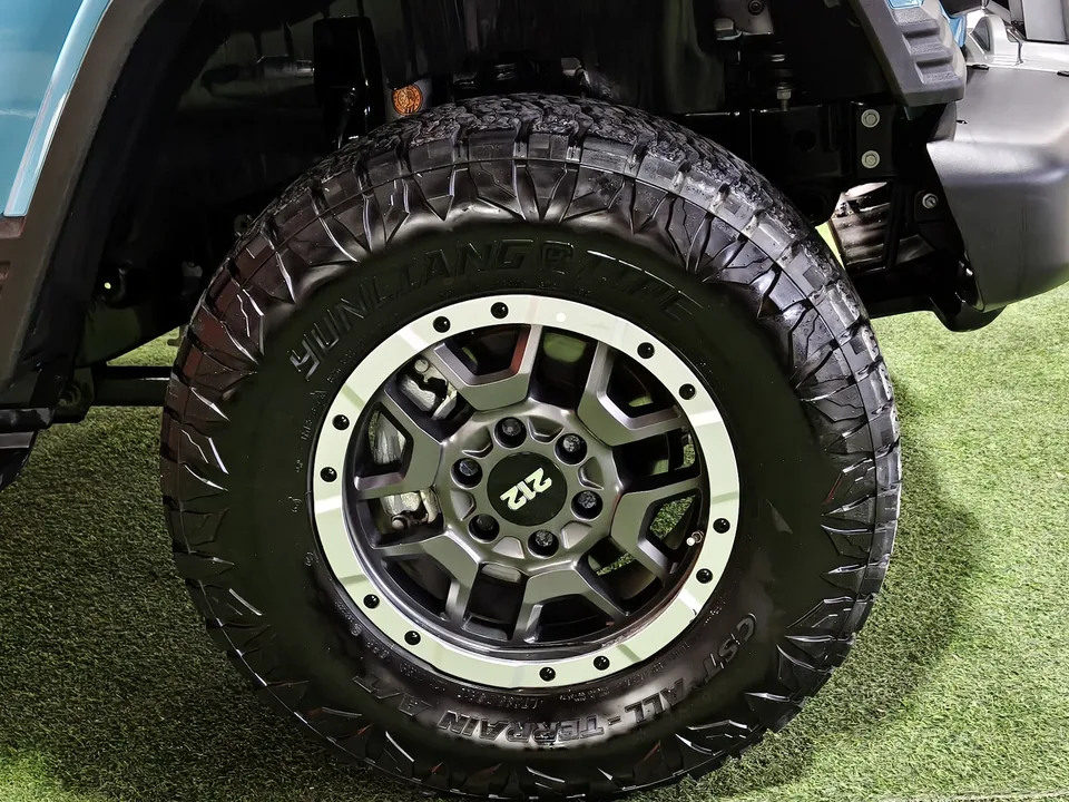 212 T01 212 T01 2024 2.0T Changfeng Edition 2025 — thumbnail 2