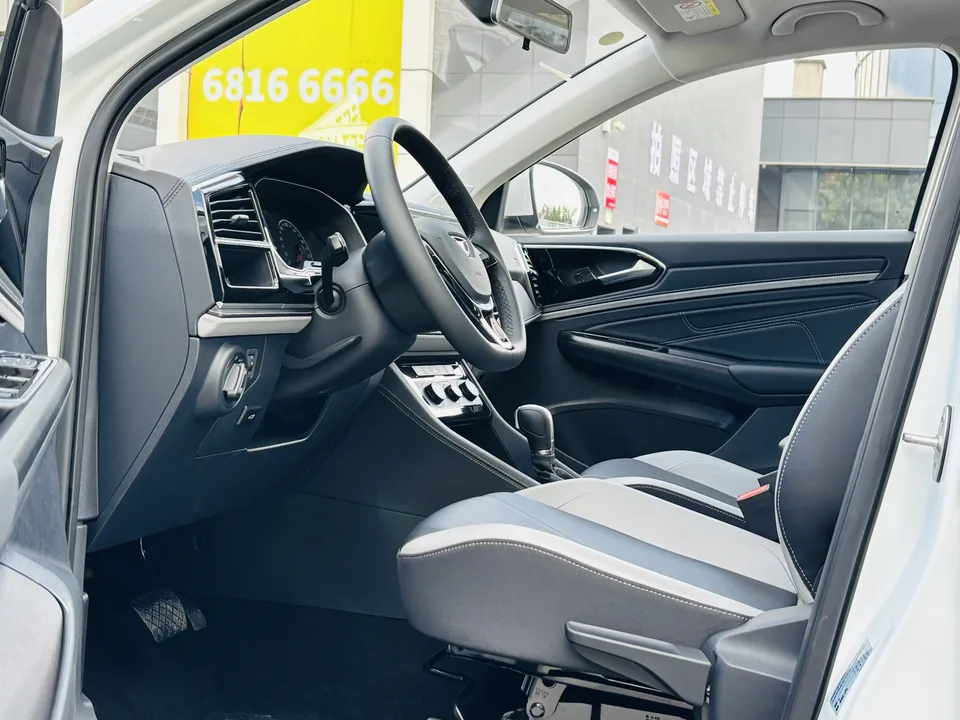 Jetta VS5 280TSI Automatic Good Luck Plus Edition 2025 — миниатюра 5