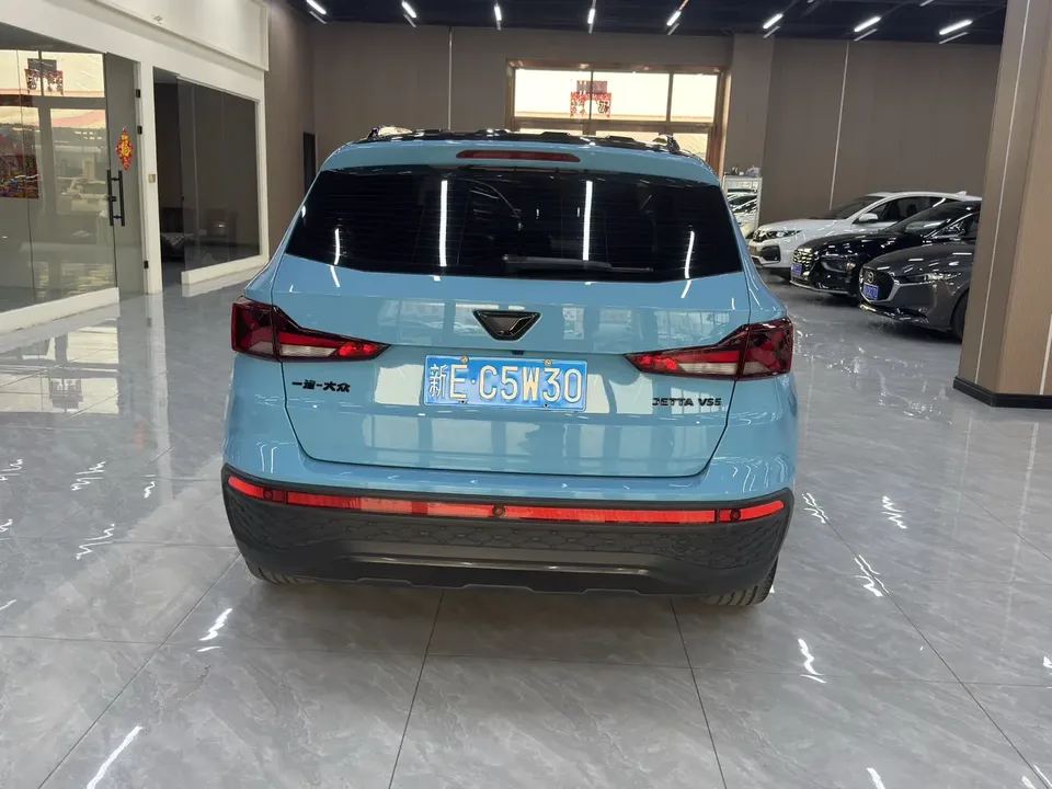 Jetta VS5 280TSI automatic high-gloss enjoyment version 2023 — миниатюра 2