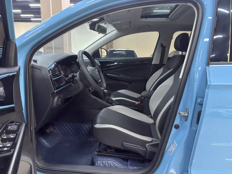 Jetta VS5 280TSI automatic high-gloss enjoyment version 2023 — миниатюра 4