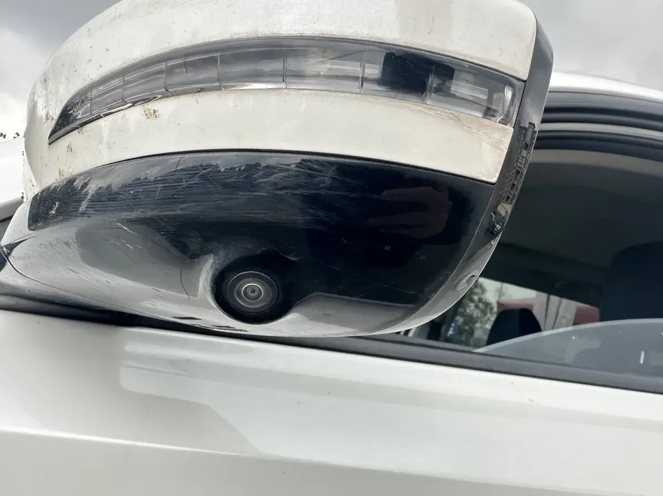 Oshan Changan Auchan X7 PLUS Changxiang Edition 1.5T automatic premium 7-seater 2023 — миниатюра 2