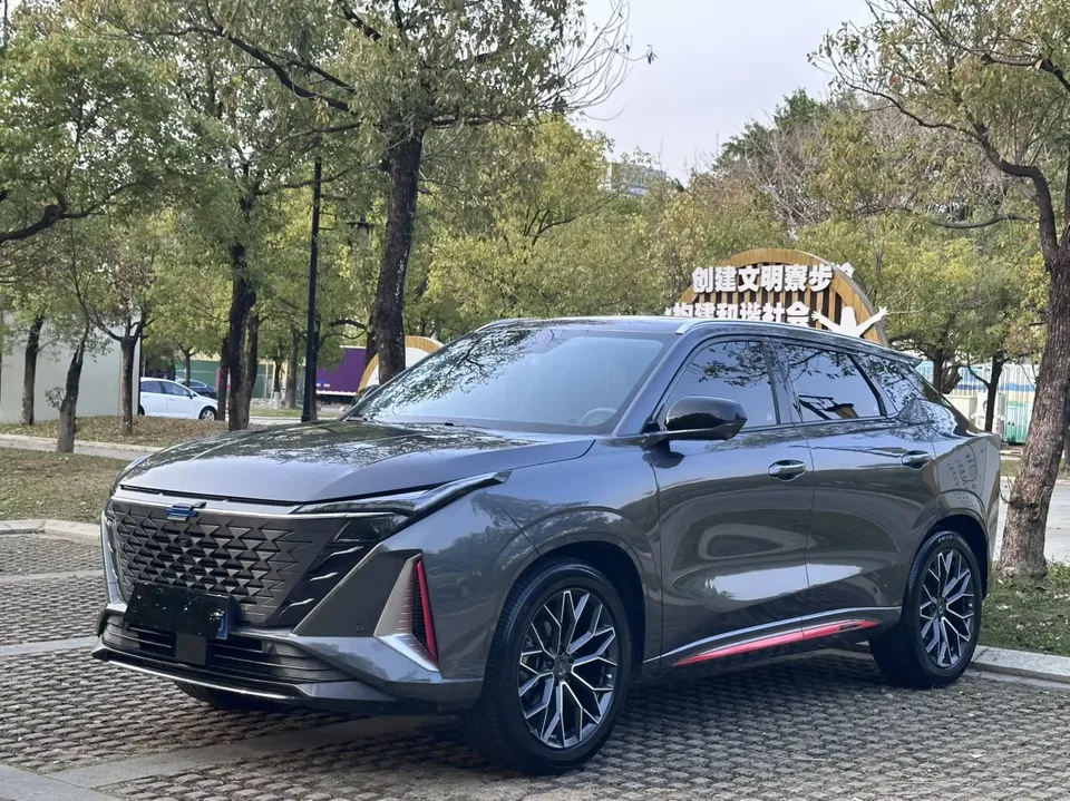Oshan Changan Auchan Z6 2023