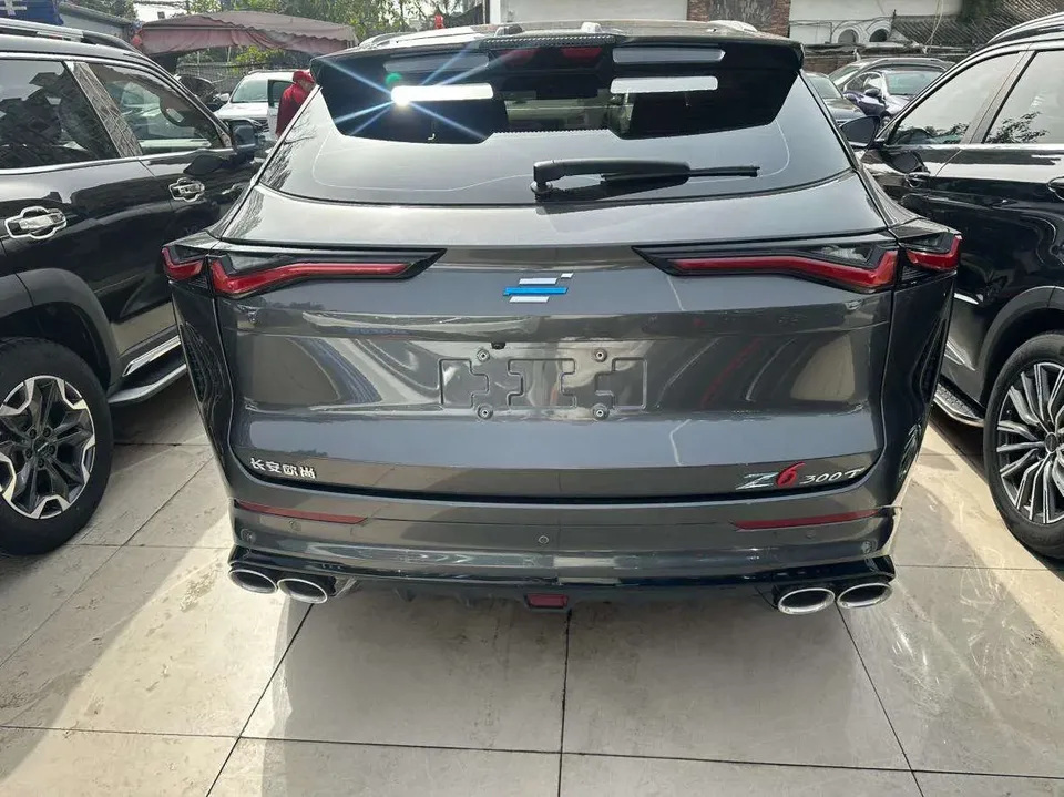 Oshan Changan Auchan Z6 Blue Whale 1.5T DCT Smart City Edition 2023 — миниатюра 2