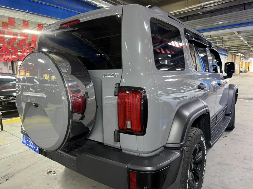 Tank 300 Tank 300 2023 off-road version 2.0T Challenger 2023 — миниатюра 3
